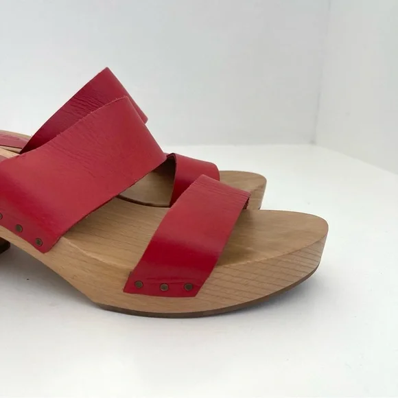 Red Leather Women's Sandals - Picture 3 of 13